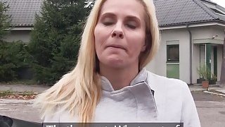 Blonde Milf bangs in car in public